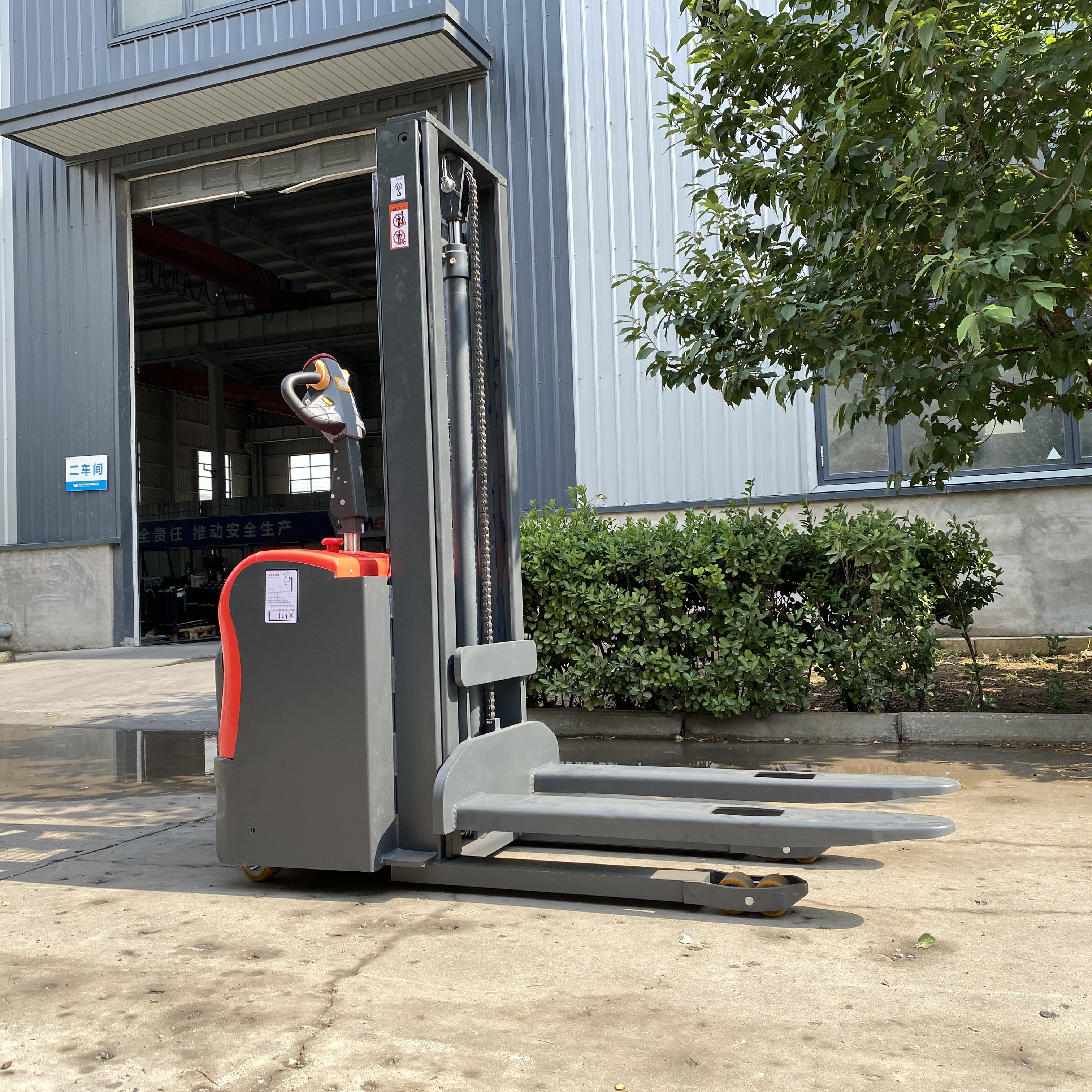 Electric Lifting 1500kg Self L - Electric Forklift ulasan dan harga